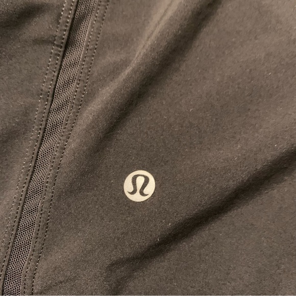 Lululemon Men’s Pace Breaker Shorts 7” inseam (Lined) - Picture 4 of 6